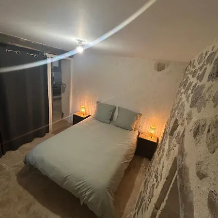 Petite Maison En Pierre Au Calme Сasa de vacaciones Lavardac